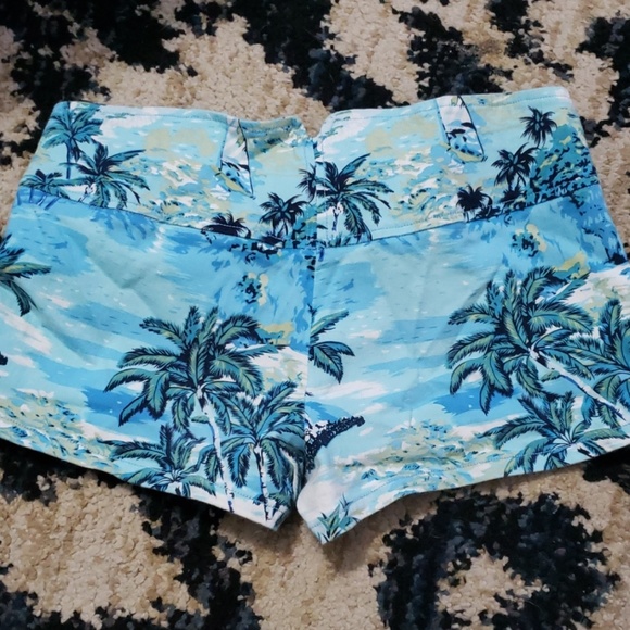 Shorts -juniors - Picture 2 of 3